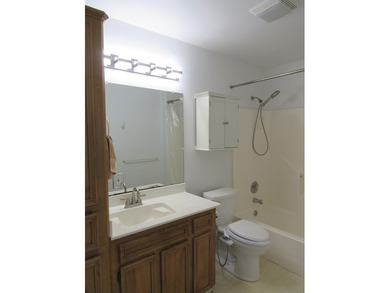 Investors, solid brick home great for long term investment. 3 - photo 18
