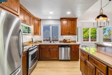 Beautifully refreshed and move-in ready, this 3-bedroom, 2-bath - photo 20