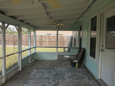 Investors, solid brick home great for long term investment. 3 - photo 20