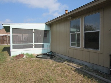 Investors, solid brick home great for long term investment. 3 - photo 23