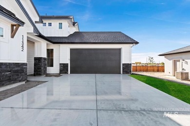 Experience luxury and leisure in The Maple by Tresidio Homes, an - photo 2
