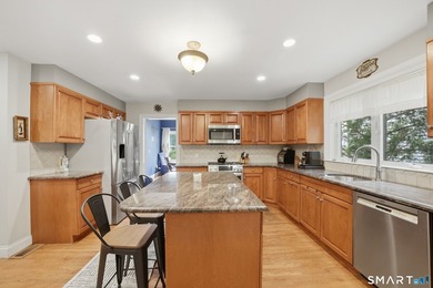Thoughtfully designed for both comfortable everyday living and - photo 9