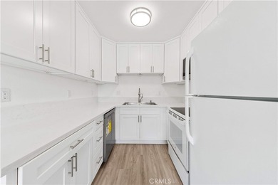 Beautifully Remodeled 2 Bed / 2 Bath Condo in Gated Claremont - photo 14