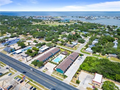 Welcome to LITTLE BAY LANDING, a beautifully renovated 24-unit - photo 23