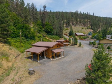 Three separate lodging opportunities, established short-term - photo 3