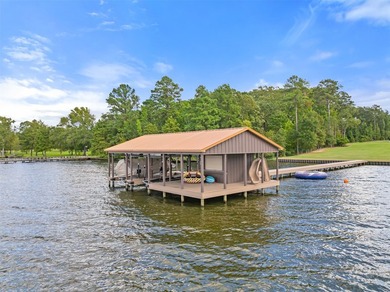 It is my pleasure to present this unparalleled, sprawling Lake - photo 10