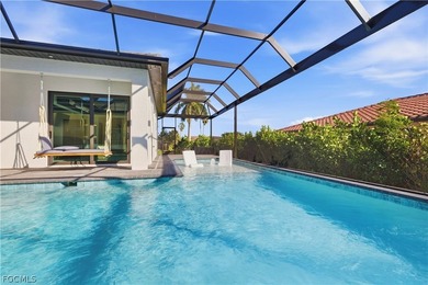Experience elevated Florida living in this 2024, like-new - photo 44