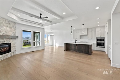Step into The Birkdale by Tresidio Homes and experience timeless - photo 7