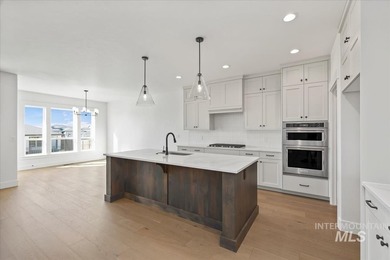 Step into The Birkdale by Tresidio Homes and experience timeless - photo 8