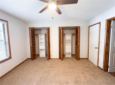 Step into 120 Bay Ct, arranged for everyday practicality with a - photo 8