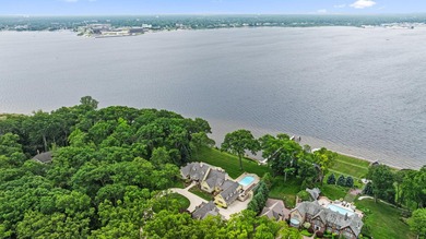 Welcome to one of Muskegon Lake's most extraordinary waterfront - photo 12