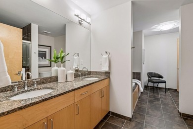 Rare opportunity to own a beautifully updated three-bedroom - photo 30