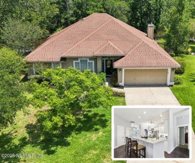 Lake Home For Sale in Fleming Island, Florida