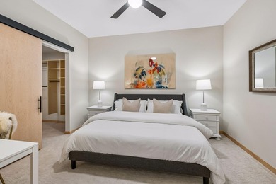 Rare opportunity to own a beautifully updated three-bedroom - photo 31