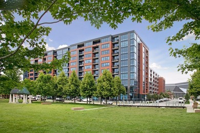 Rare opportunity to own a beautifully updated three-bedroom - photo 39
