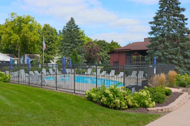 Lake Geneva Condo For Sale in Lake Geneva Wisconsin