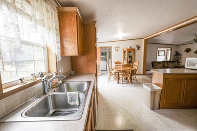 Approx. 40 acres of beautiful land that consists of a mixture of - photo 5