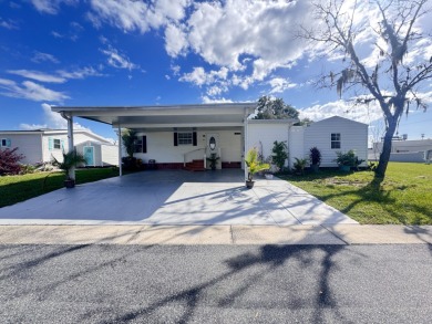 (private lake, pond, creek) Home For Sale in Crystal River Florida