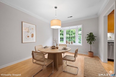 Enjoy resort-style living with access to the in-ground community - photo 4