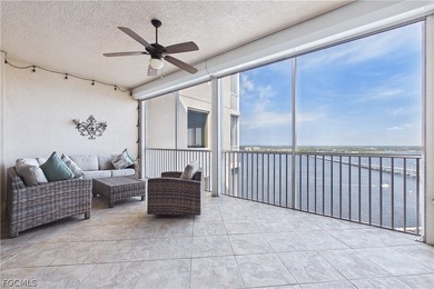 Luxury PENTHOUSE! No more fighting for parking for the 4th of