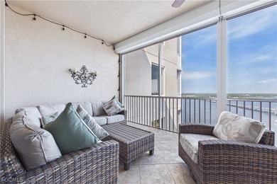 Luxury PENTHOUSE! No more fighting for parking for the 4th of