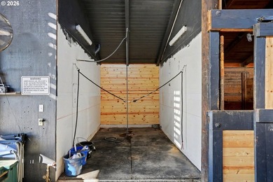 Exceptional ~36.5 acre equestrian property in a prime location - photo 18