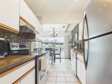 MLS# 291836 Charming 1BD/1BA condo with Columbia River views - photo 5