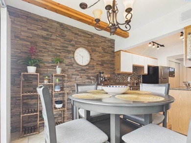 MLS# 291836 Charming 1BD/1BA condo with Columbia River views - photo 8
