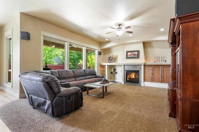 Enjoy the space, flexibility, and freedom this thoughtfully - photo 10