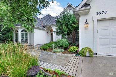 Custom-built waterfront home in Eagle's desirable Island Woods - photo 3