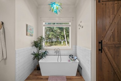 Bay Living! Tucked away on a quiet private road in the heart of - photo 8
