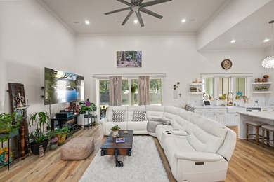 Bay Living! Tucked away on a quiet private road in the heart of - photo 9