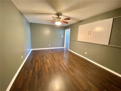 Welcome to this beautifully maintained 2-bedroom, 2-bath - photo 16
