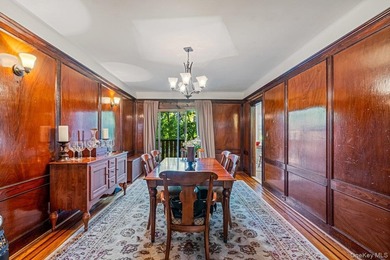 Exquisite Tudor attached townhouse nestled on a gorgeous, quiet - photo 6