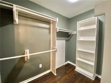 Welcome to this beautifully maintained 2-bedroom, 2-bath - photo 19