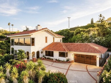 Experience turnkey coastal luxury in this impeccably finished - photo 35