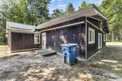 Motivated sellers This Charming 3-bedroom, 1-bath home comes - photo 36