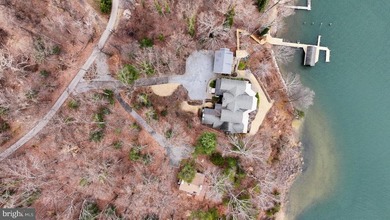 Ideally situated on the banks of Luce Creek with sweeping views - photo 37
