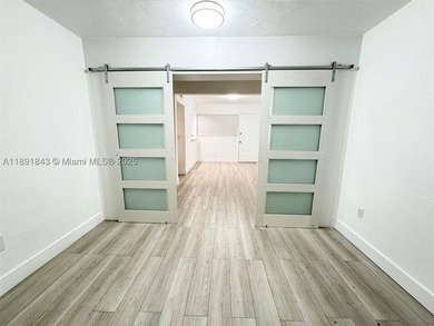 PRIME LOCATION 10-UNIT MULTI-FAMILY IN THE HEART OF MIAMI BEACH - photo 10