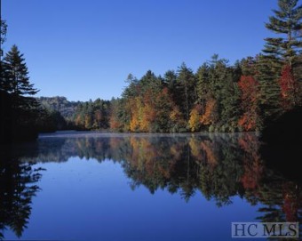 Lake Sequoyah Acreage For Sale in Highlands North Carolina