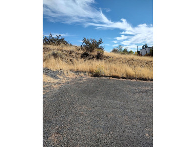 Upper Klamath Lake Lot For Sale in Klamath Falls Oregon