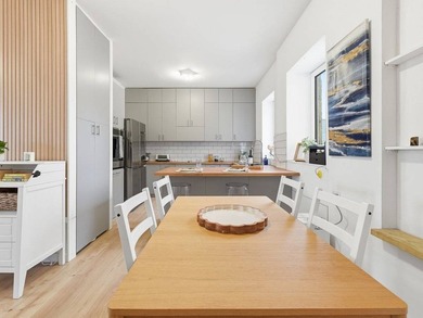 Welcome to this modern, impeccably maintained 1-bedroom, 1-bath - photo 6