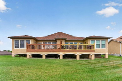 Welcome to easy living in the heart of Branson Creek, where - photo 32