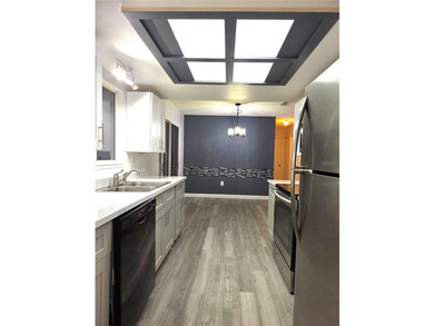 Under contract-accepting backup offers. JUST REMODELLED!!! - photo 8
