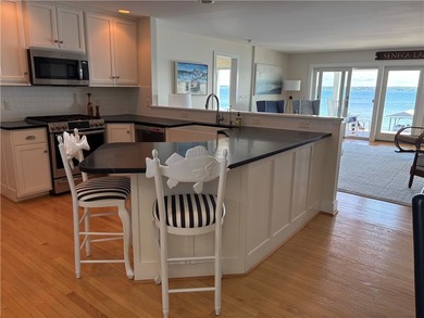 Exceptional waterfront property! Experience lakefront living at - photo 10