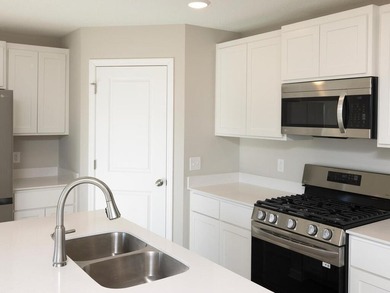 NEW FLOOR PLAN located on cul-de-sac. This 4bd, 3bth home has - photo 3