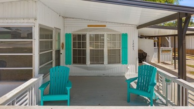 Located right in the heart of Steinhatchee, this property offers - photo 16