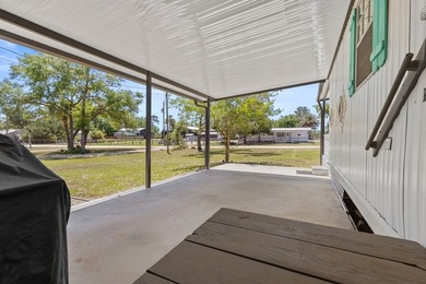 Located right in the heart of Steinhatchee, this property offers - photo 18