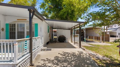 Located right in the heart of Steinhatchee, this property offers - photo 19