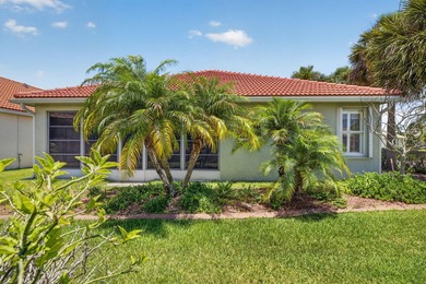 Situated on a large corner lot with lush tropical landscaping - photo 38
